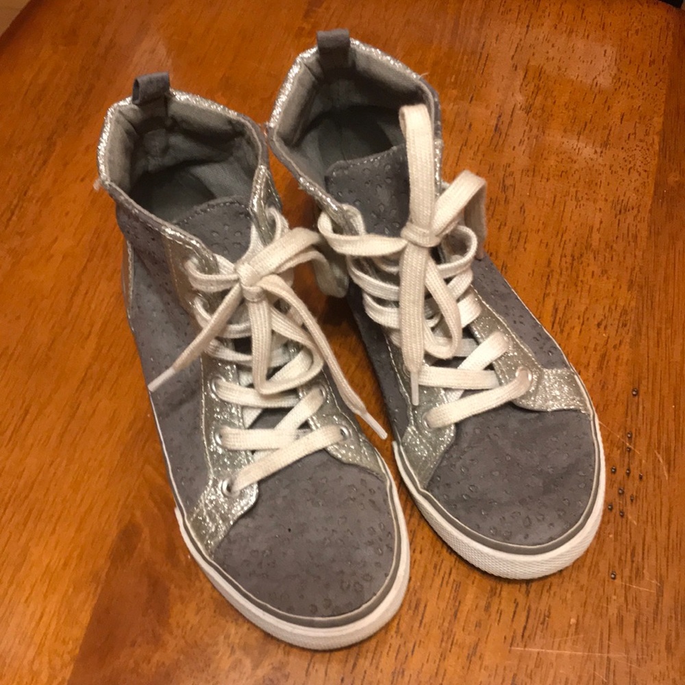 Girl sneakers